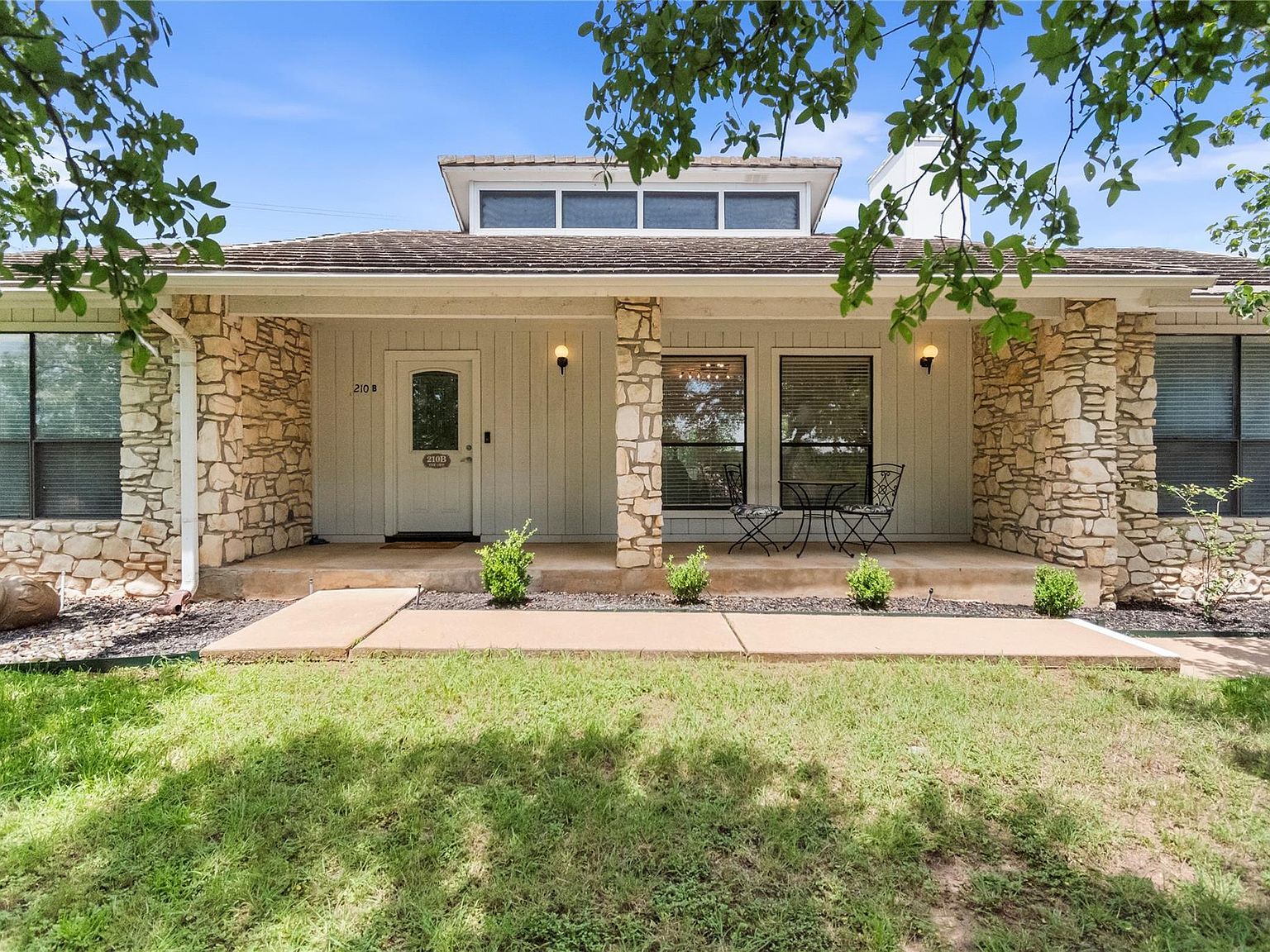 210 Teeoff #B Horseshoe Bay, TX 78657 - Thumbnail 5