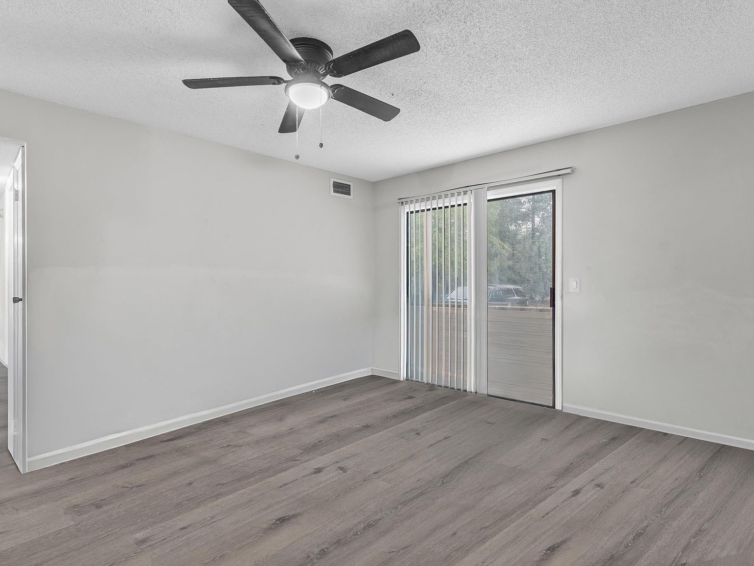 1401 Elmtree Rd Columbia, SC 29209 - Thumbnail 5