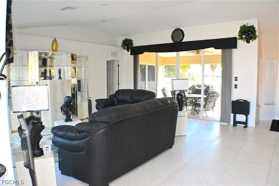 4915 Bywood St Lehigh Acres, FL 33971 - Thumbnail 5