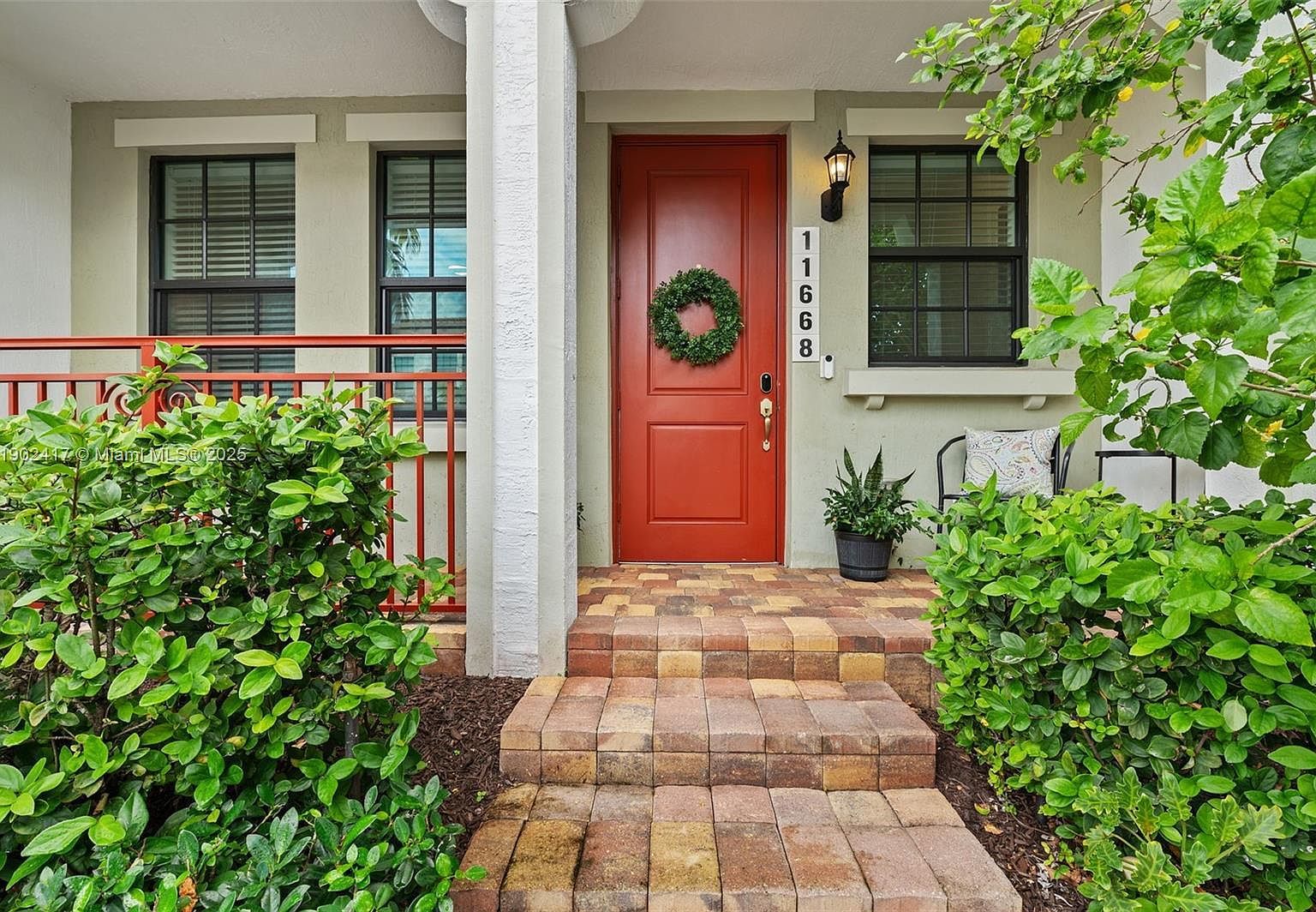 11668 SW 13th Ct Pembroke Pines, FL 33025 - Thumbnail 5