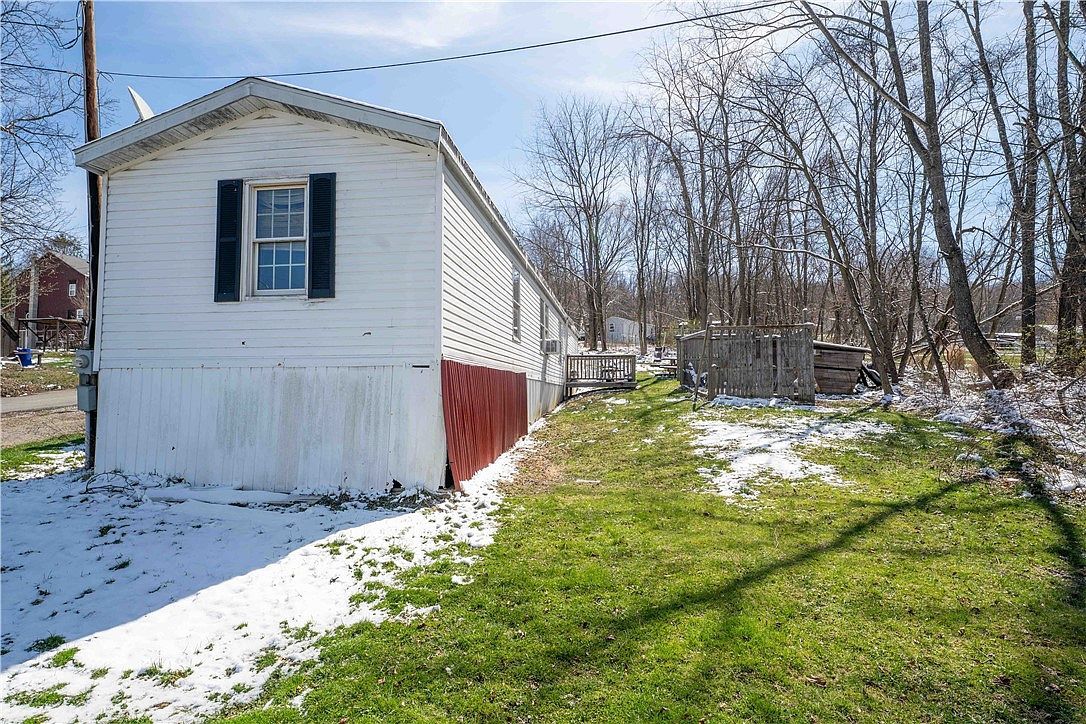 450 Joseph St Lemont Furnace, PA 15456 - Thumbnail 5