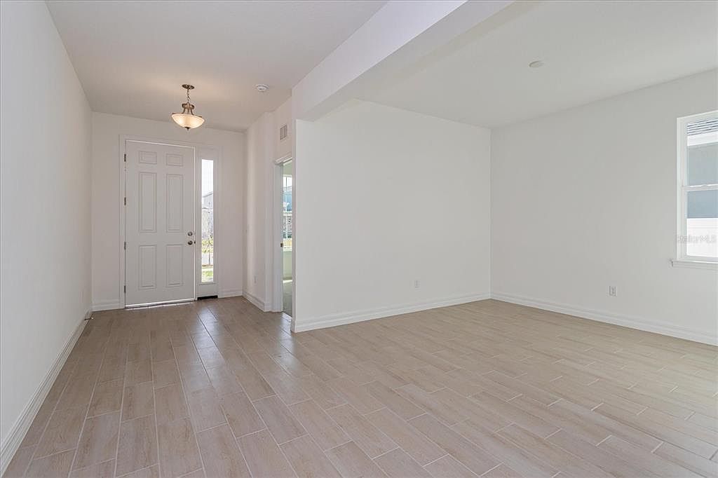 760 Sunshower Dr Lady Lake, FL 32159 - Thumbnail 5