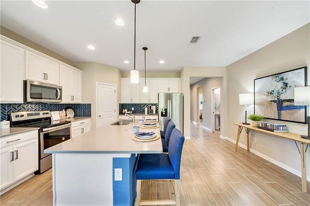 2953 Supermarine Rd Tavares, FL 32778 - Thumbnail 5