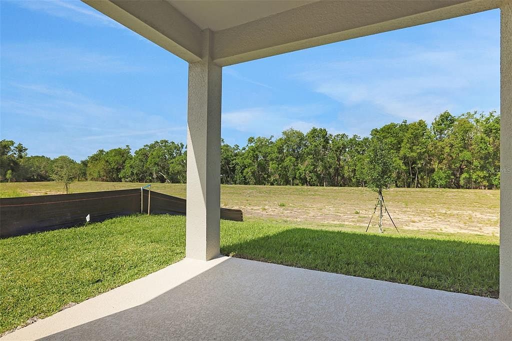 2932 Supermarine Rd Tavares, FL 32778 - Thumbnail 5