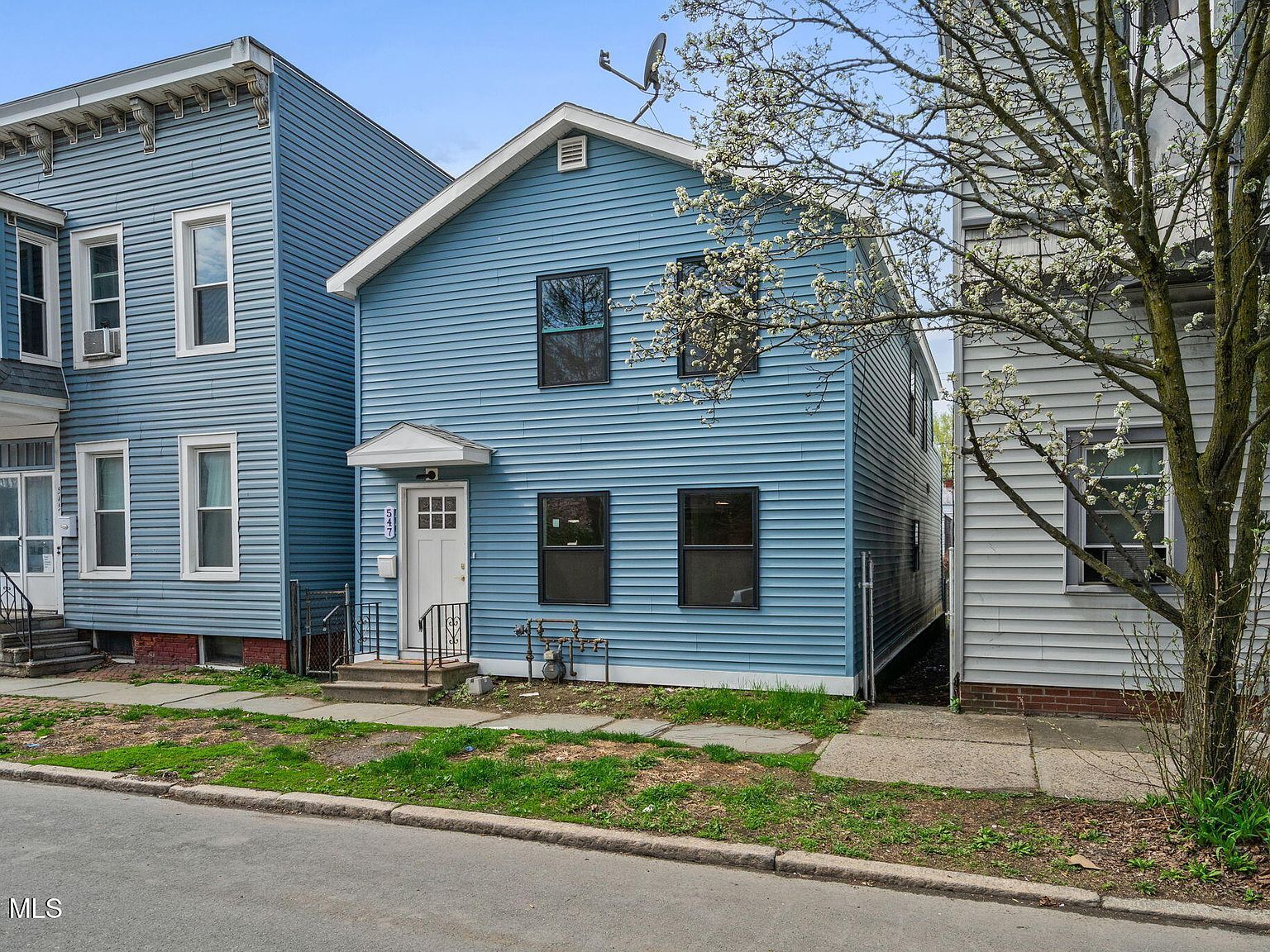 547 5th Ave Troy, NY 12182 - Thumbnail 5