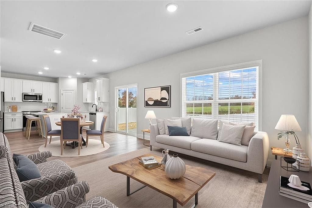 4198 Emmas Way East Bend, NC 27018 - Thumbnail 5