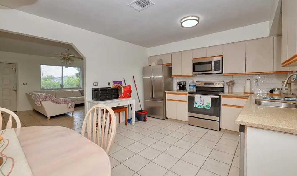 712 SE 8th St apt a, Cape Coral, Florida, USA - Thumbnail 5