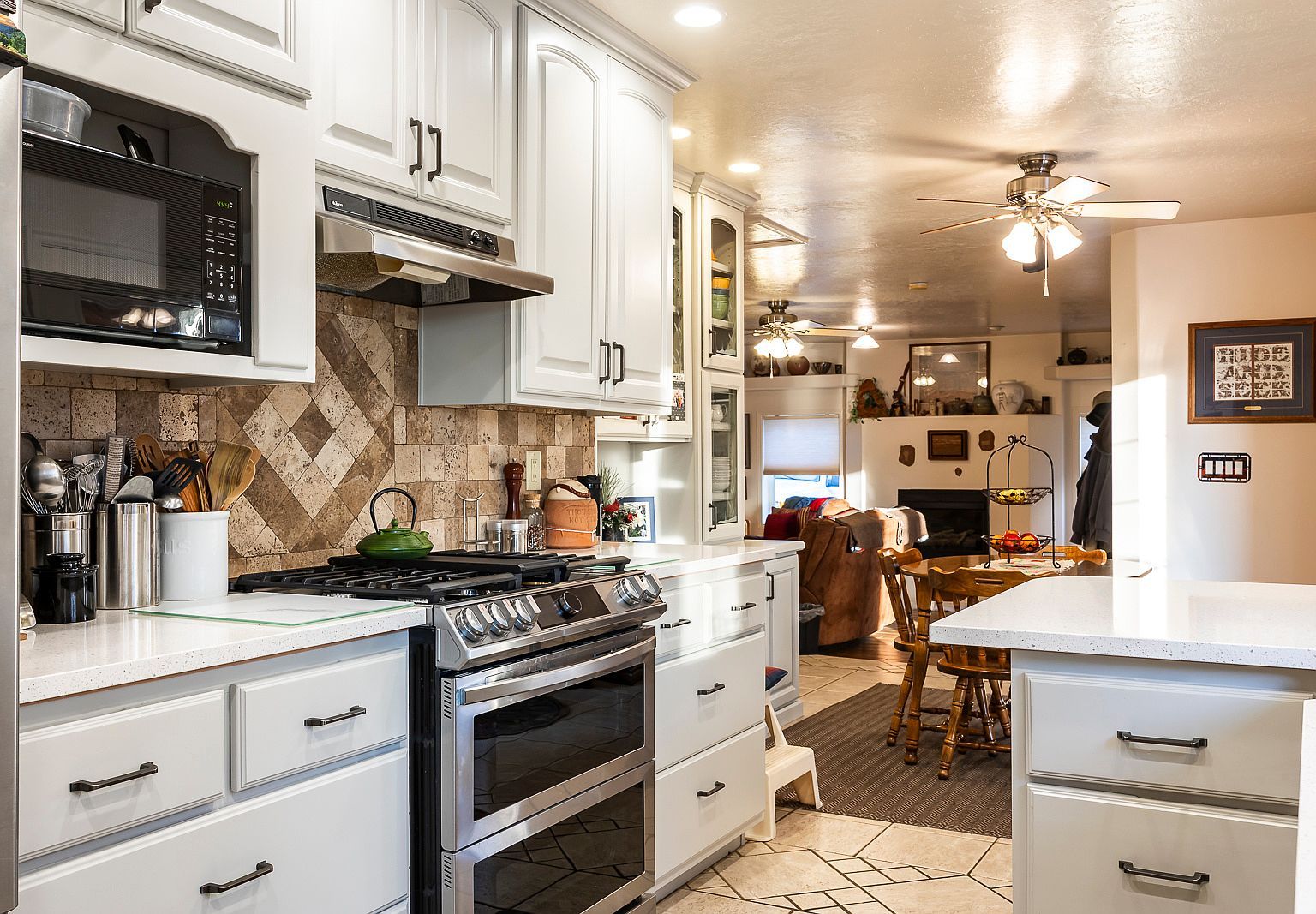 2124 E Cherry Ln Layton, UT 84040 - Thumbnail 5