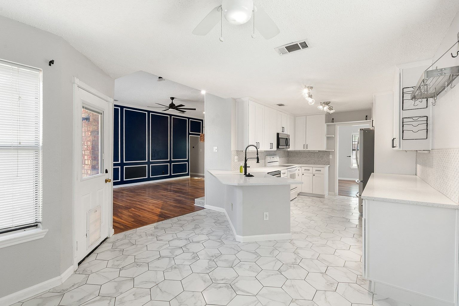 2325 Idlewood Dr Garland, TX 75040 - Thumbnail 5