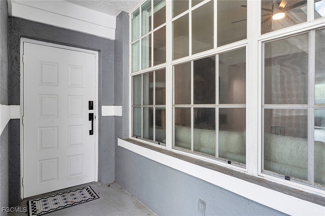 3825 Schoolhouse Rd E APT 5 Fort Myers, FL 33916 - Thumbnail 5