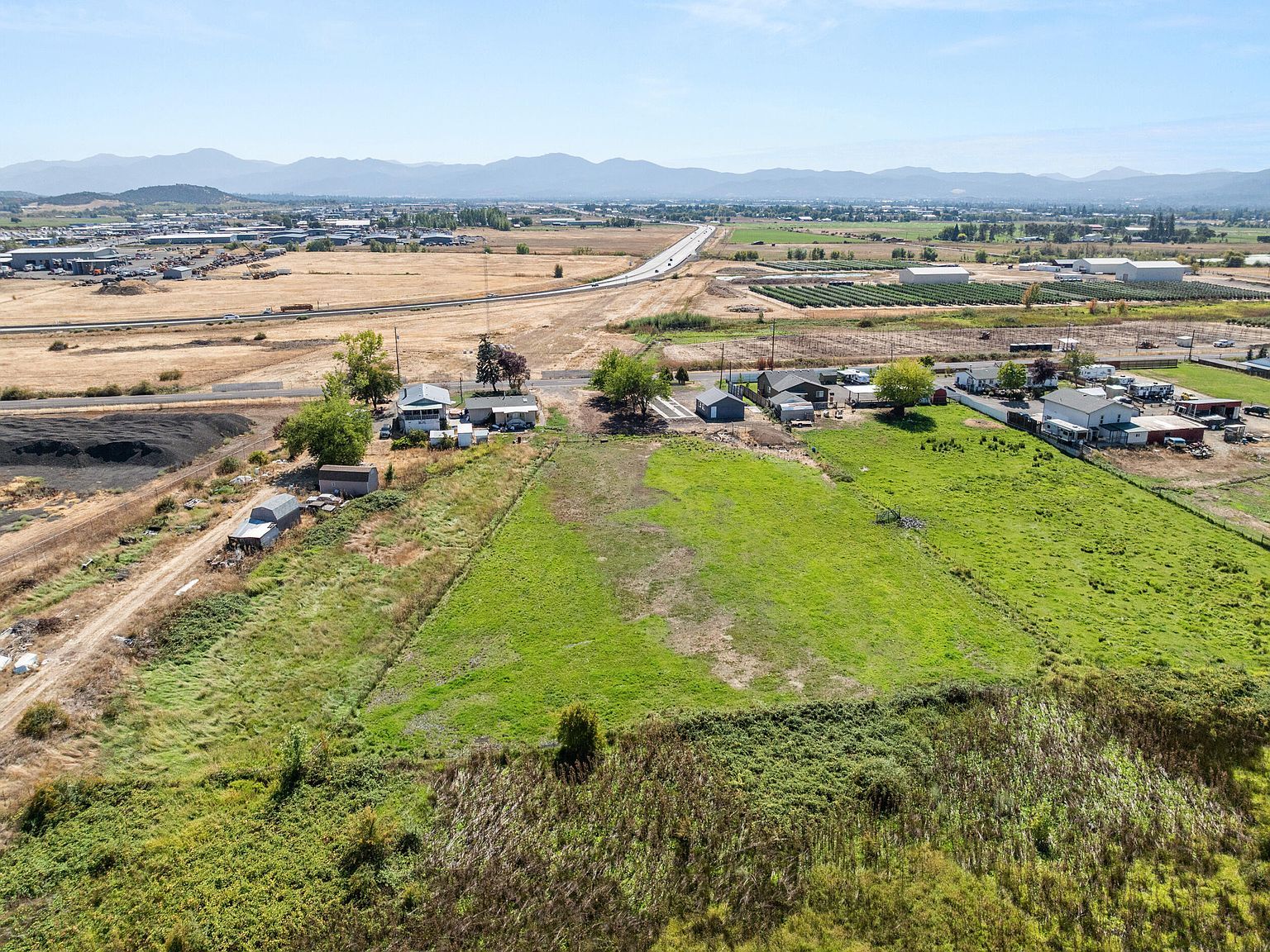 1729 E Gregory Rd Central Point, OR 97502 - Thumbnail 5