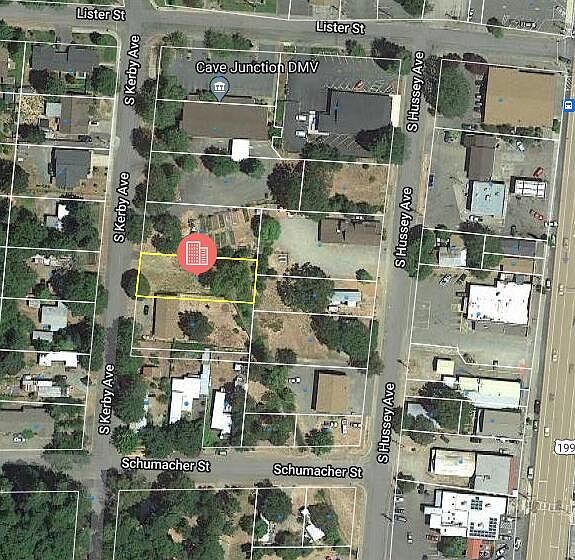127 S Kerby Ave Cave Junction, OR 97523  | Land/Lot