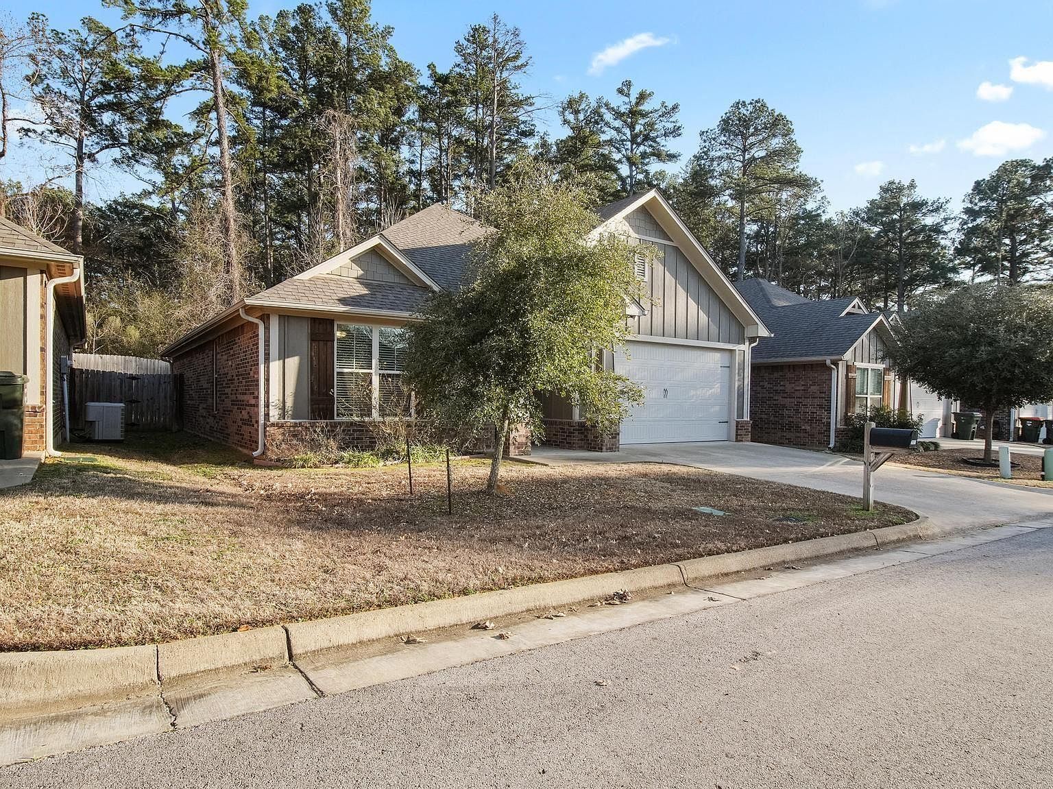 2927 Meadow Brook Trl Tyler, TX 75701 - Thumbnail 5