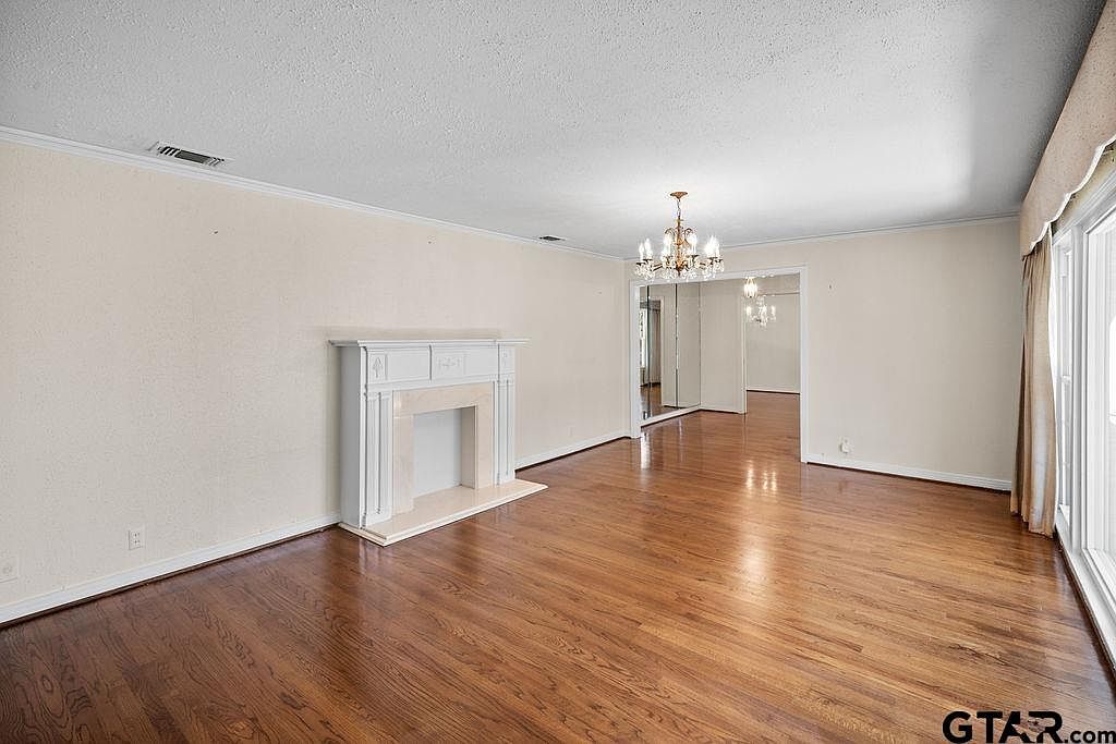 2715 S Robertson Ave Tyler, TX 75701 - Thumbnail 5