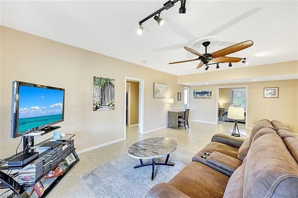 64 4th St APT B201 Bonita Springs, FL 34134 - Thumbnail 5