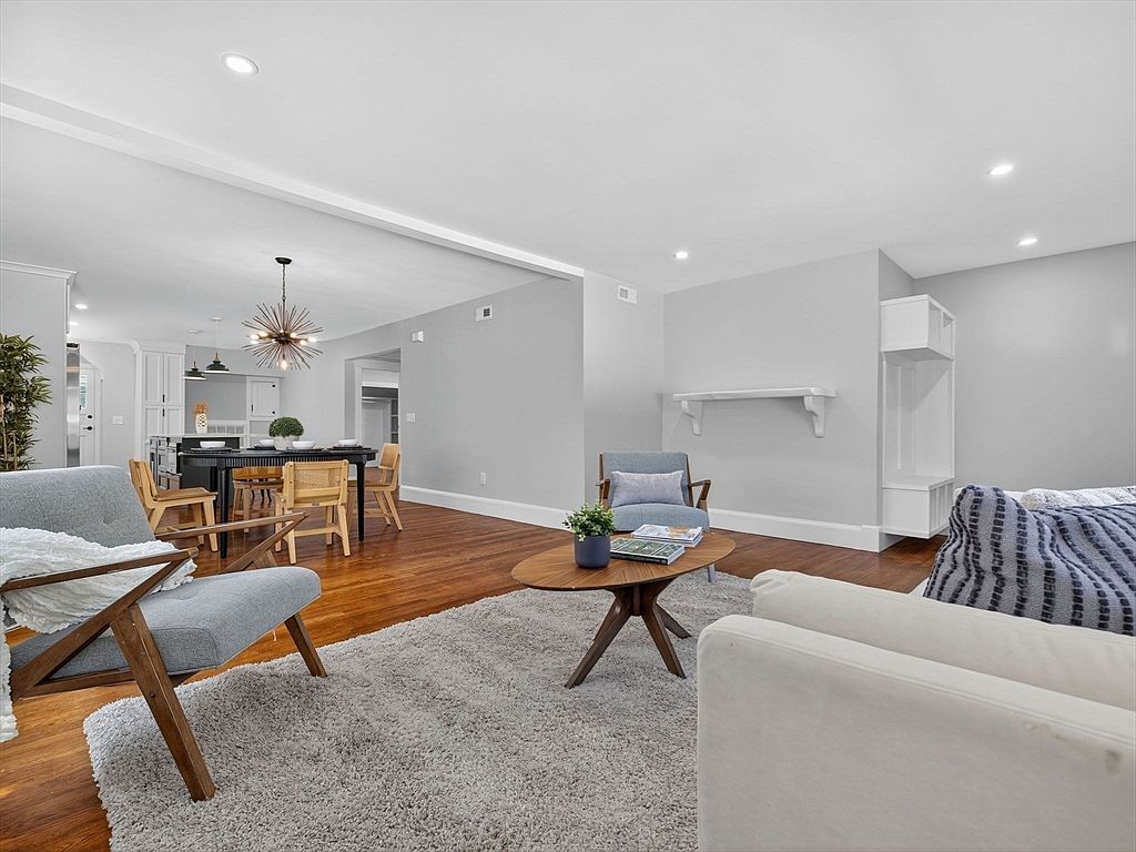 111 Sharon St FLOOR 1 Medford, MA 02155 - Thumbnail 5