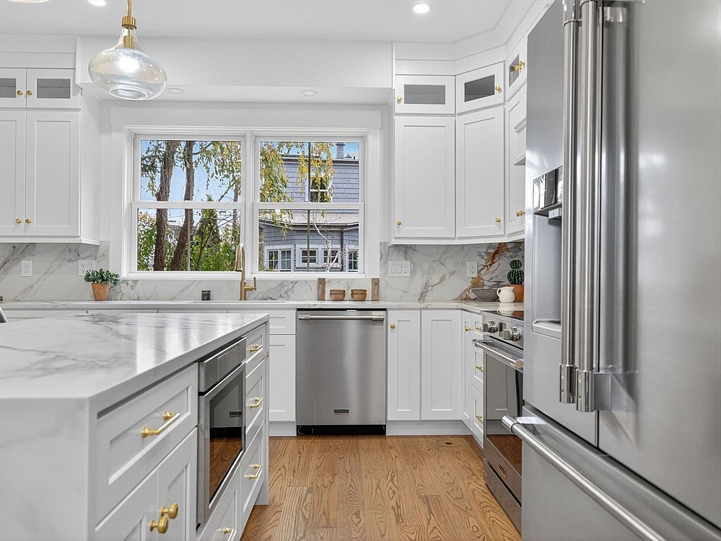 31 Houghton St #A Somerville, MA 02143 - Thumbnail 5