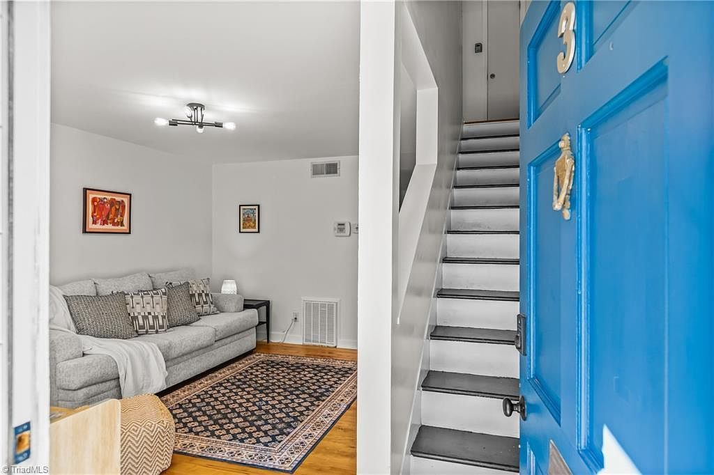 338 Crafton St APT 3 Winston Salem, NC 27103 - Thumbnail 5