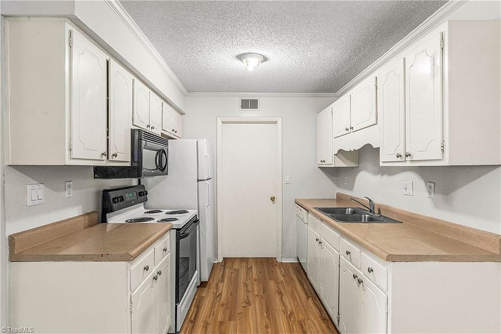 2200 Sunderland Rd APT 139K Winston Salem, NC 27103 - Thumbnail 5