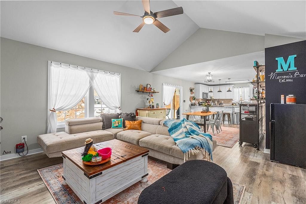 9 Courtesy Dr Thomasville, NC 27360 - Thumbnail 5