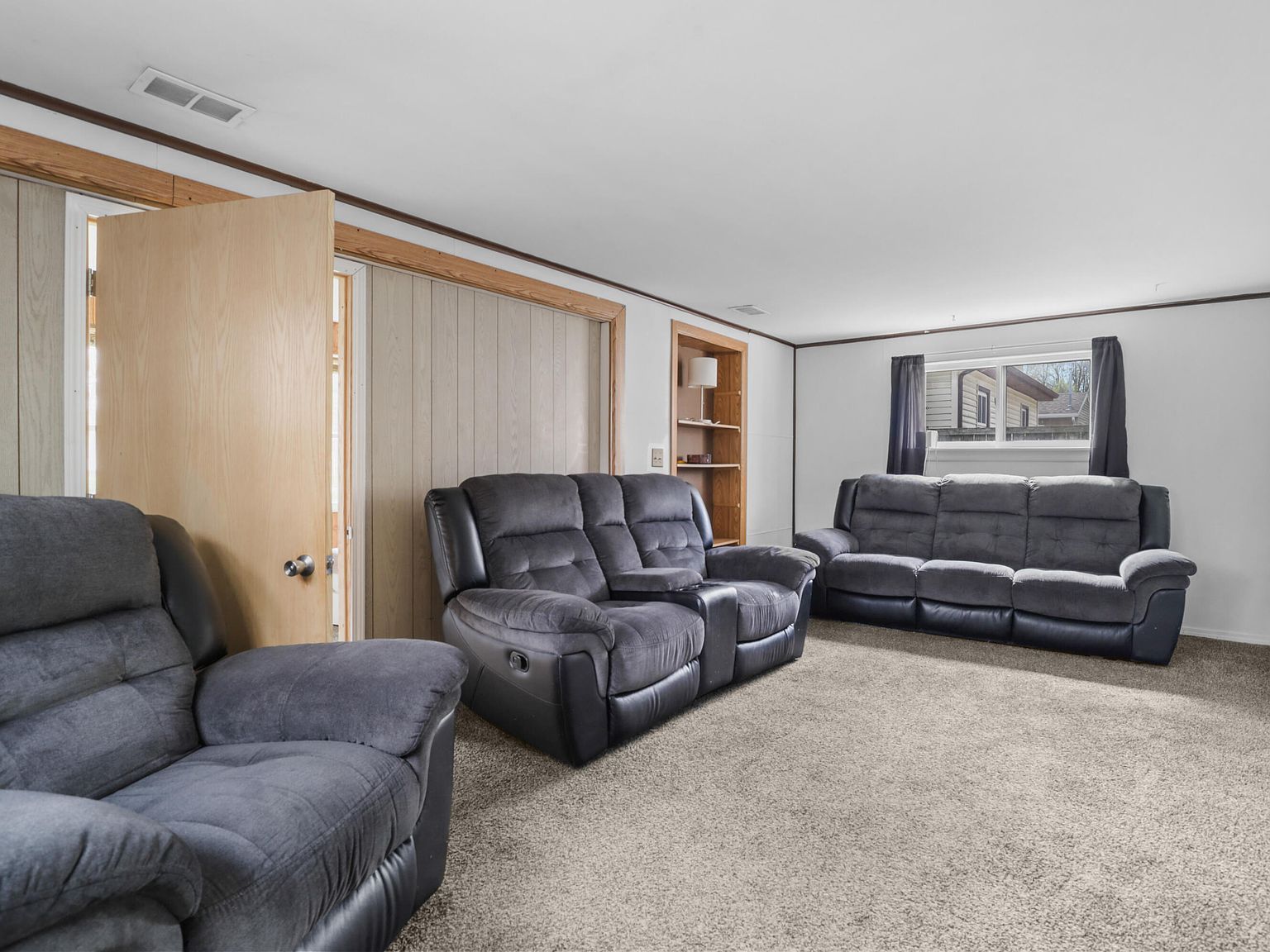 205 Cox Blvd Lansing, MI 48910 - Thumbnail 5