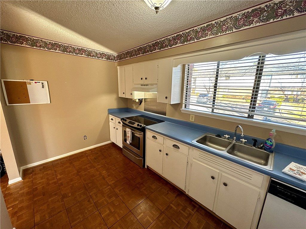 17 Briargate Pl Greenville, SC 29615 - Thumbnail 5