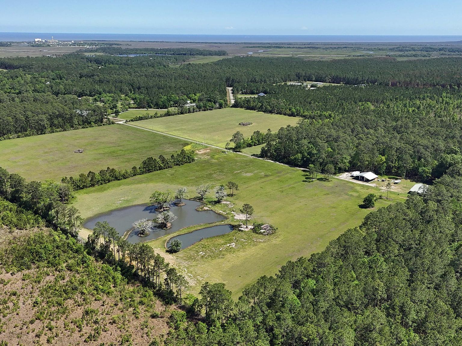 6067 Dan Garcia Rd Bay St Louis, MS 39520 - Thumbnail 5