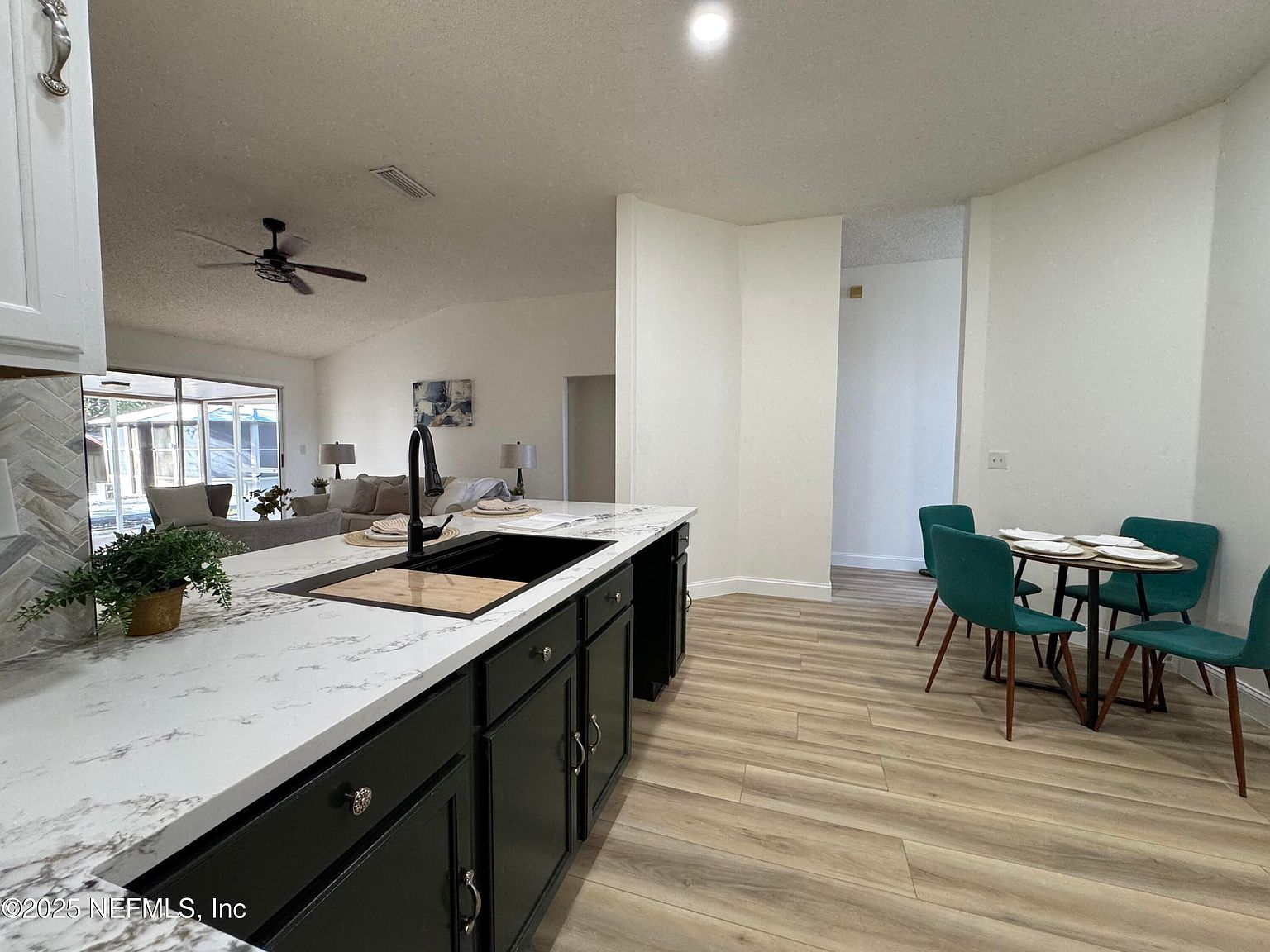 7052 Shady Pine St W Jacksonville, FL 32244 - Thumbnail 5