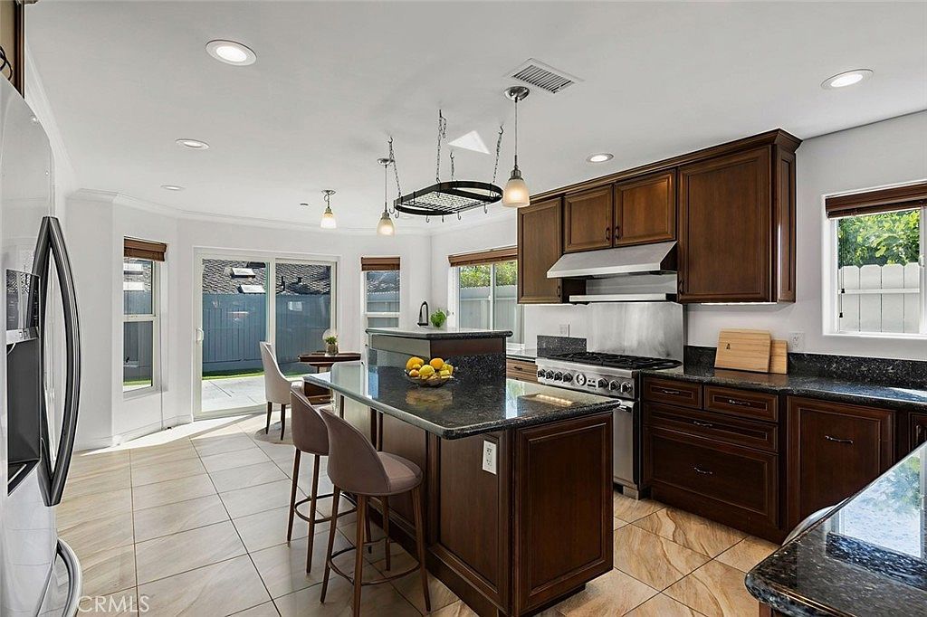 2262 Orchard Dr Newport Beach, CA 92660 - Thumbnail 5