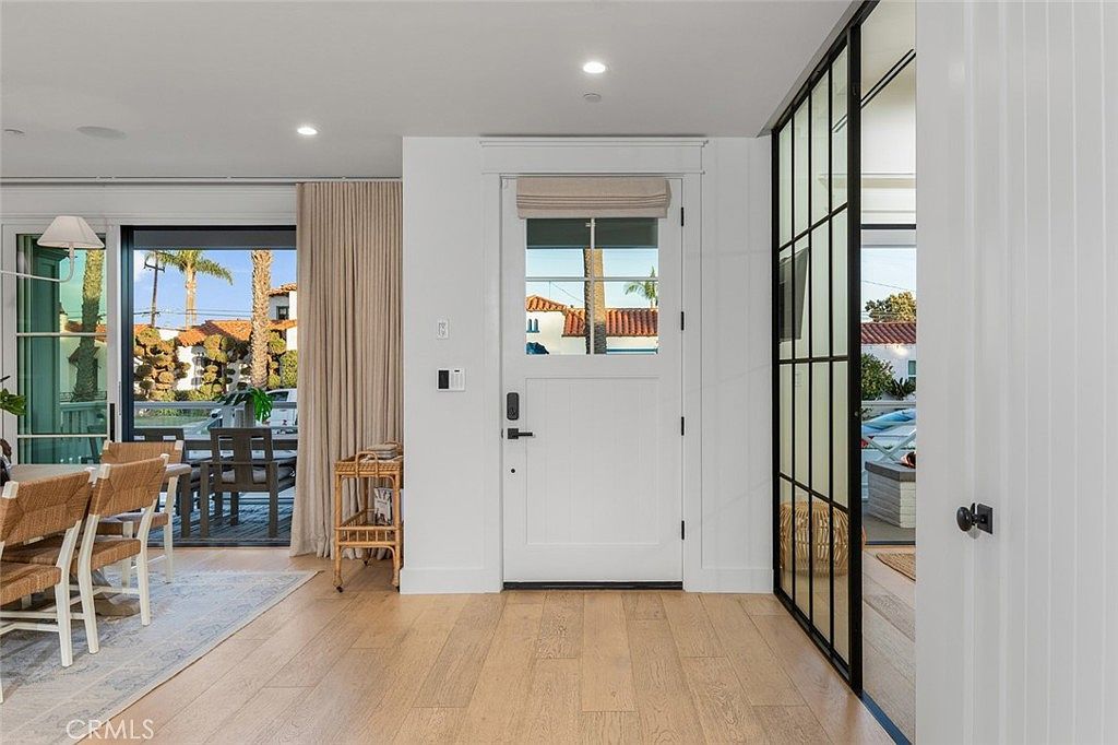 153 Granada Ave Long Beach, CA 90803 - Thumbnail 5