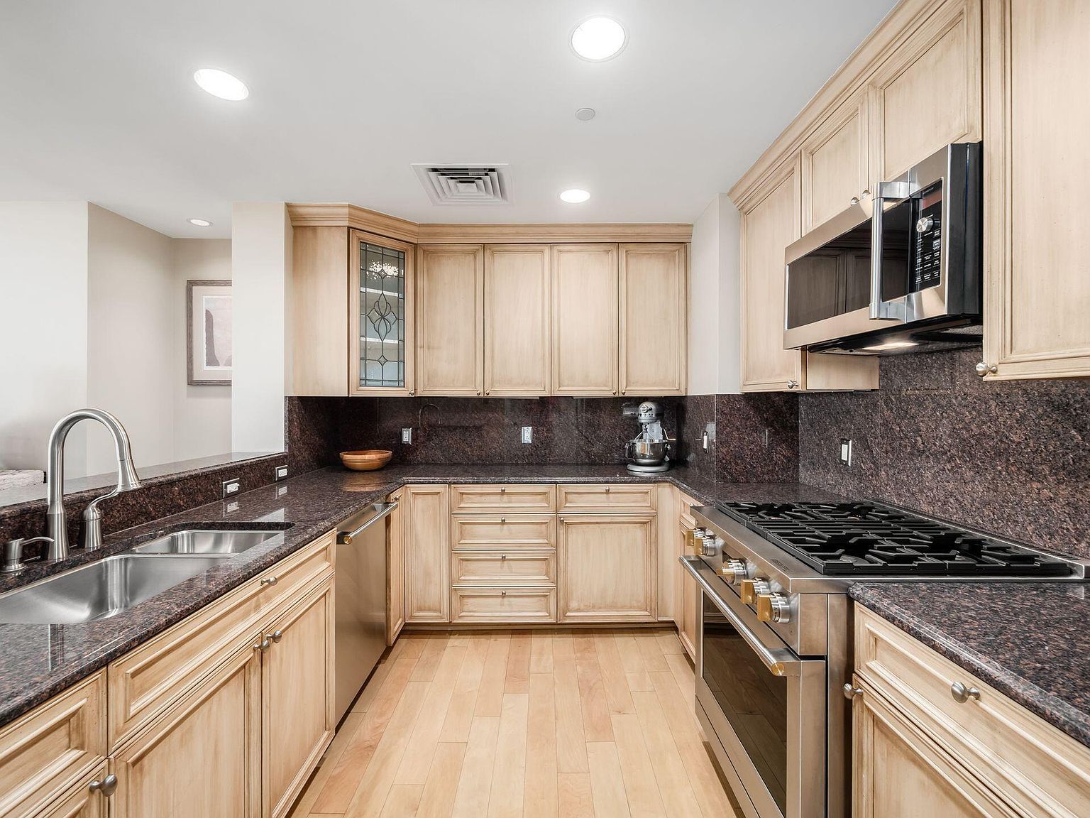 1 Miranova Pl APT 730 Columbus, OH 43215 - Thumbnail 5