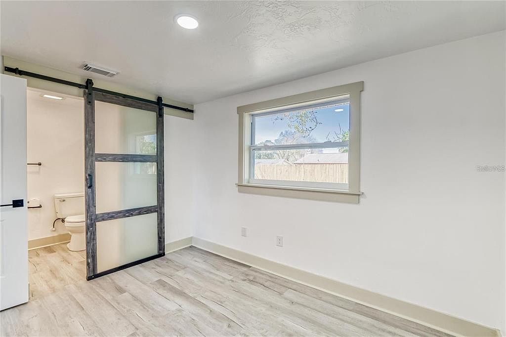 1300 Melonwood Ave Clearwater, FL 33759 - Thumbnail 5