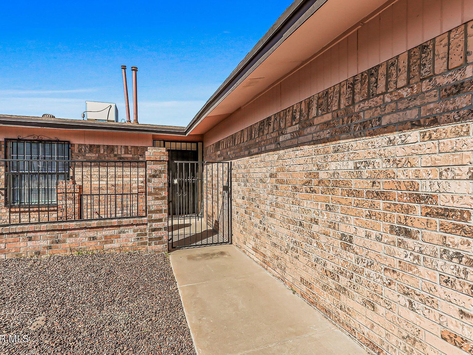 701 Centennial Dr El Paso, TX 79912 - Thumbnail 5