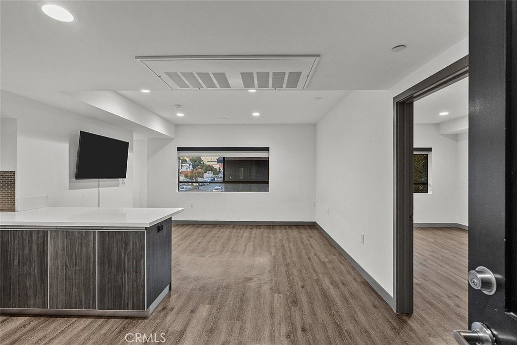 178 N Alexandria Ave Los Angeles, CA 90004 - Thumbnail 5