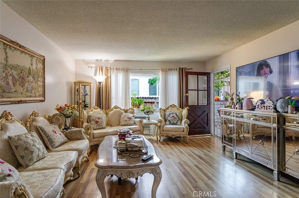 12806 Oxnard St North Hollywood, CA 91606 - Thumbnail 5