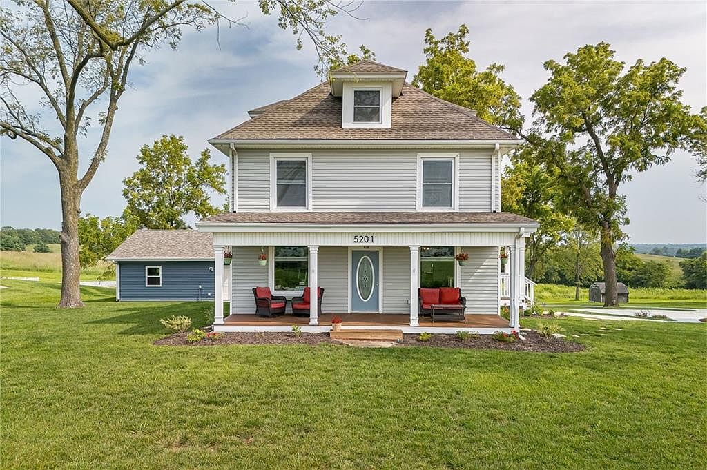 5201 Cook Rd Saint Joseph, MO 64505 - Thumbnail 5