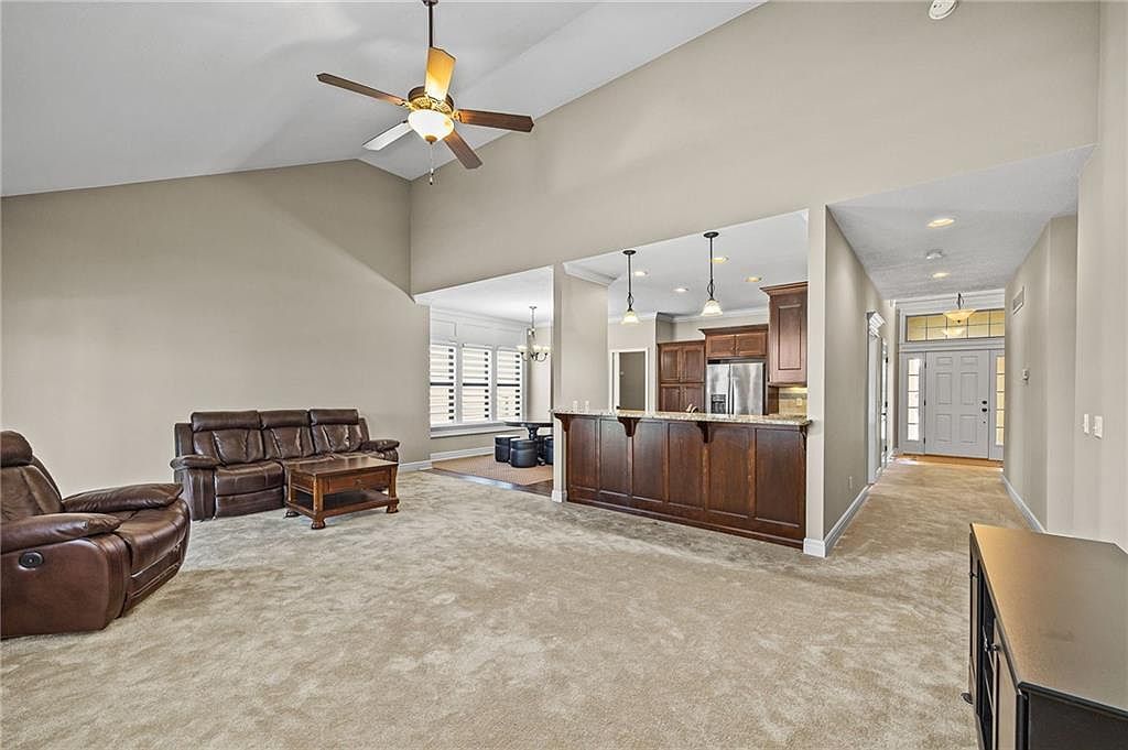 4410 Stonebridge Dr W Saint Joseph, MO 64505 - Thumbnail 5