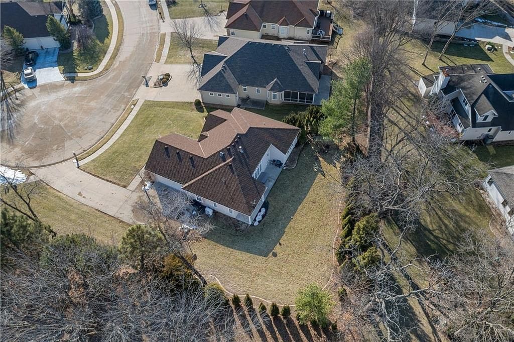 4109 Hidden Valley Dr Saint Joseph, MO 64506 - Thumbnail 5