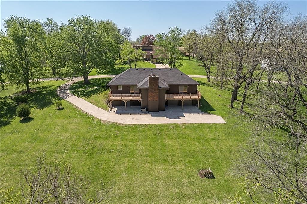 13491 Heritage Dr Saint Joseph, MO 64505 - Thumbnail 5