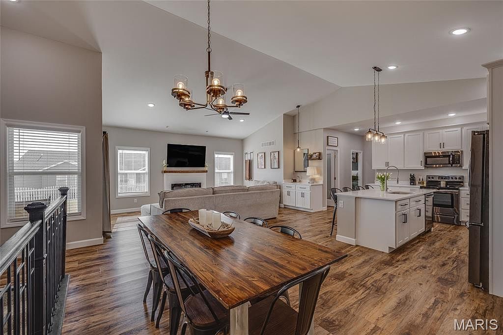 718 Deerfield Ln Farmington, MO 63640 - Thumbnail 5