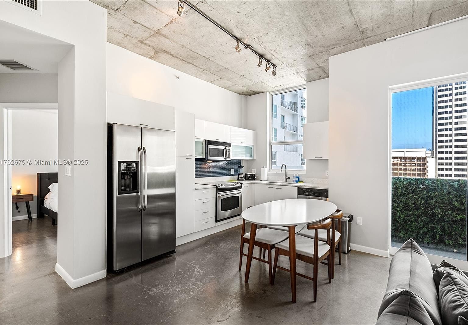 133 NE 2nd Ave APT 912 Miami, FL 33132 - Thumbnail 5