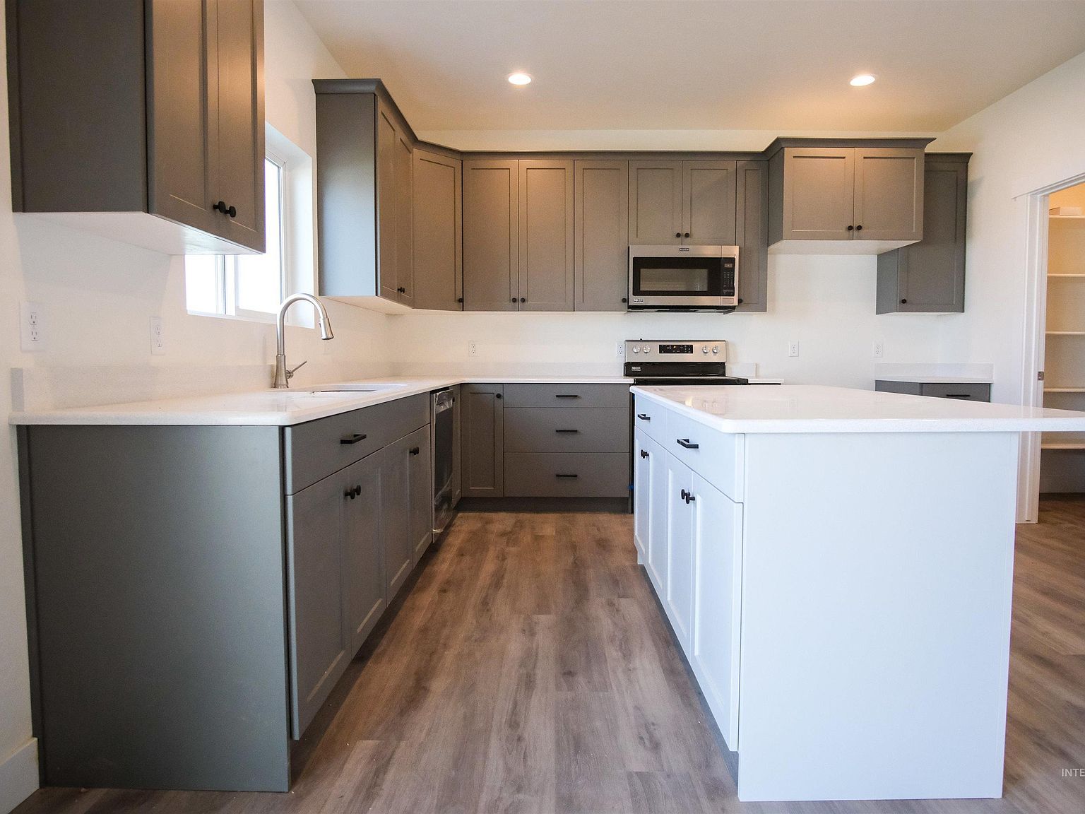 2441 Dorchester Ave Burley, ID 83318 - Thumbnail 5