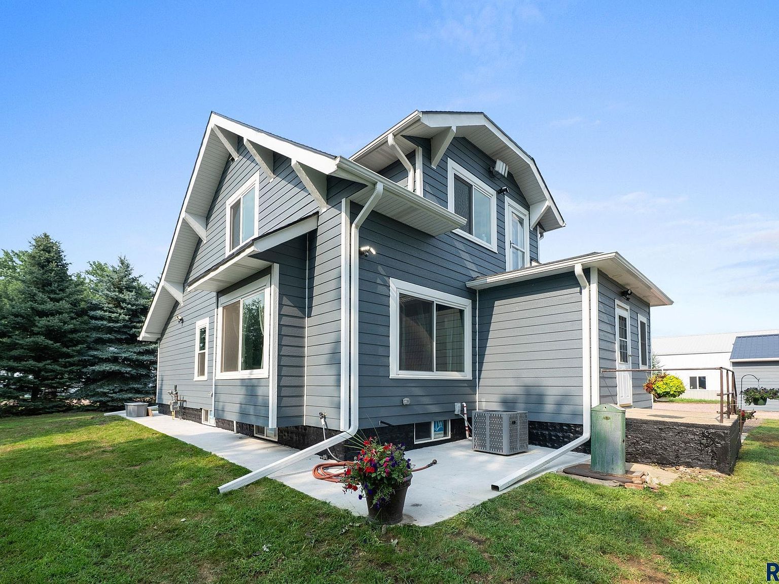 111 Maple St W Monroe, SD 57047 - Thumbnail 5