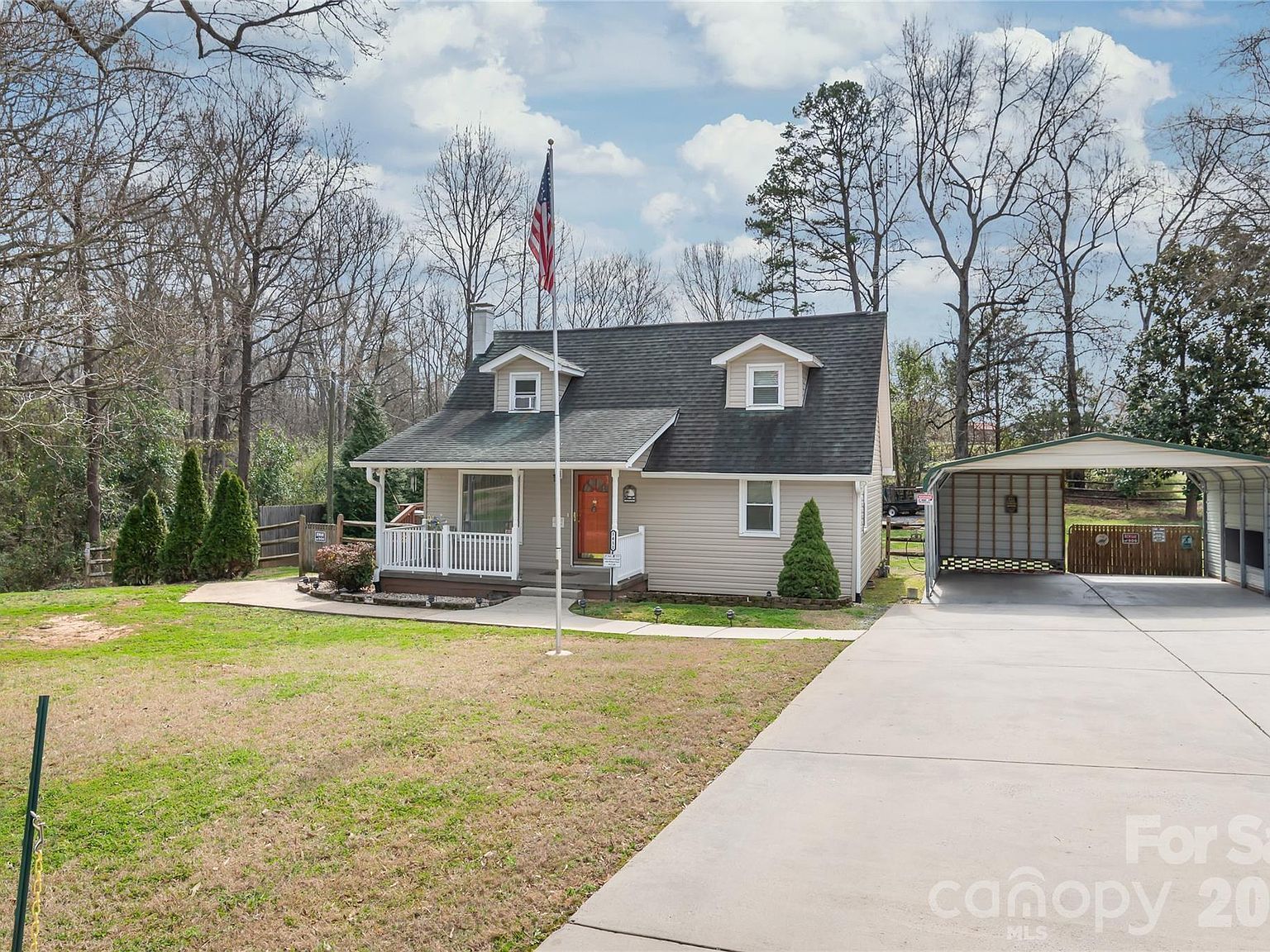 1411 Hensley Rd Fort Mill, SC 29715 - Thumbnail 5