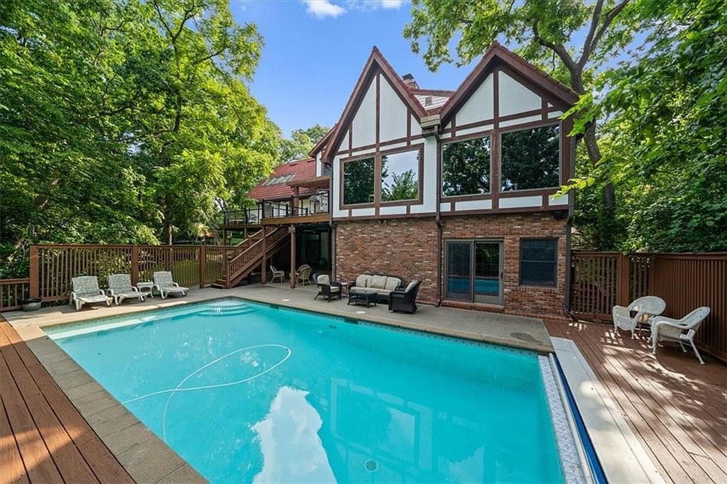 4710 Monrovia St Shawnee, KS 66216 - Thumbnail 5