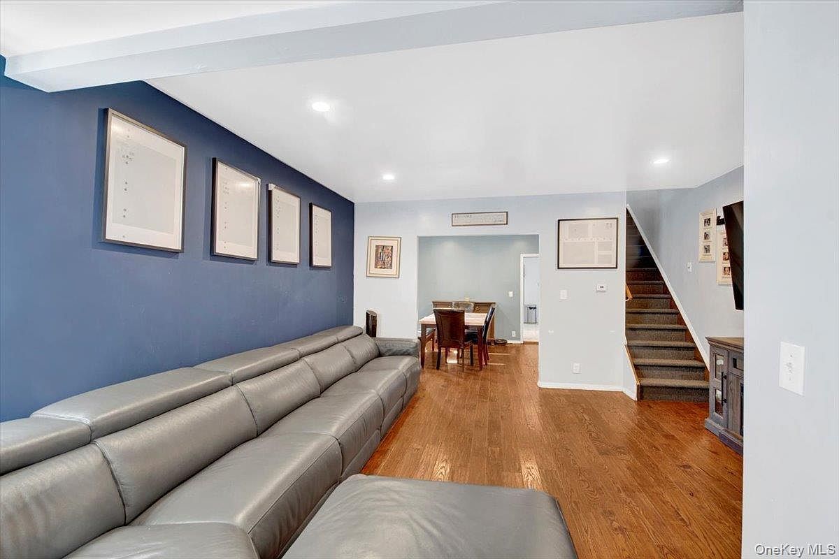 4153 Gunther Ave Bronx, NY 10466 - Thumbnail 5