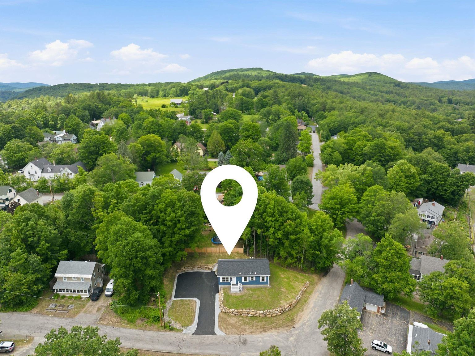 28 Cottage Pl Ashland, NH 03217 - Thumbnail 5
