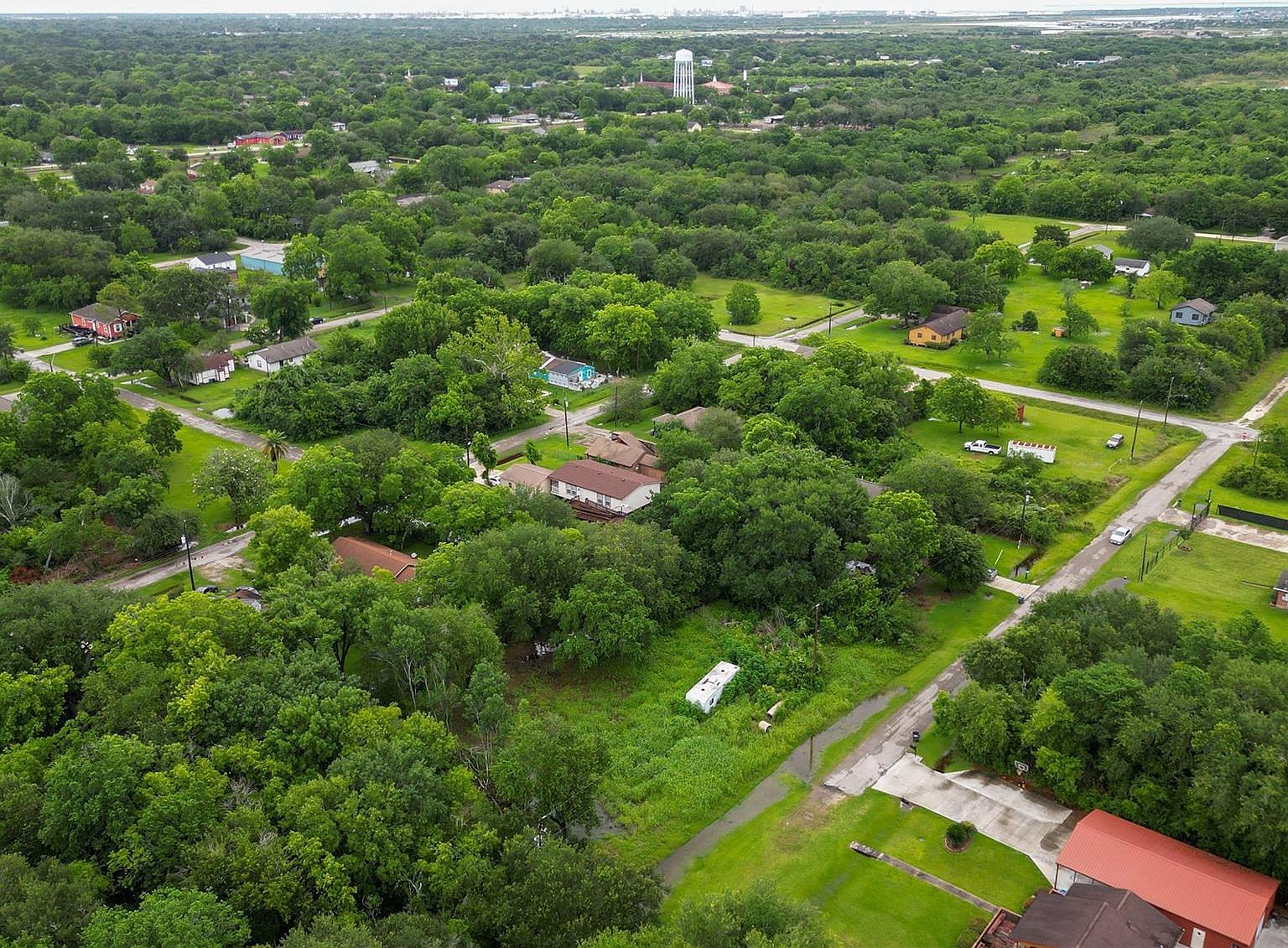 6702 Lewis Rd Hitchcock, TX 77563 - Thumbnail 5