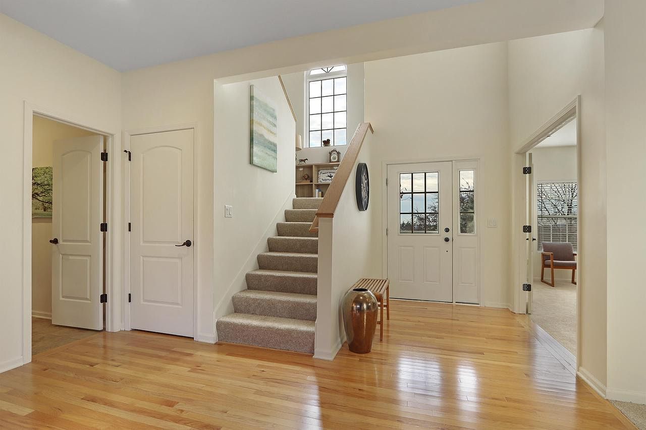 699 S Stone Ridge Dr Lake Geneva, WI 53147 - Thumbnail 5