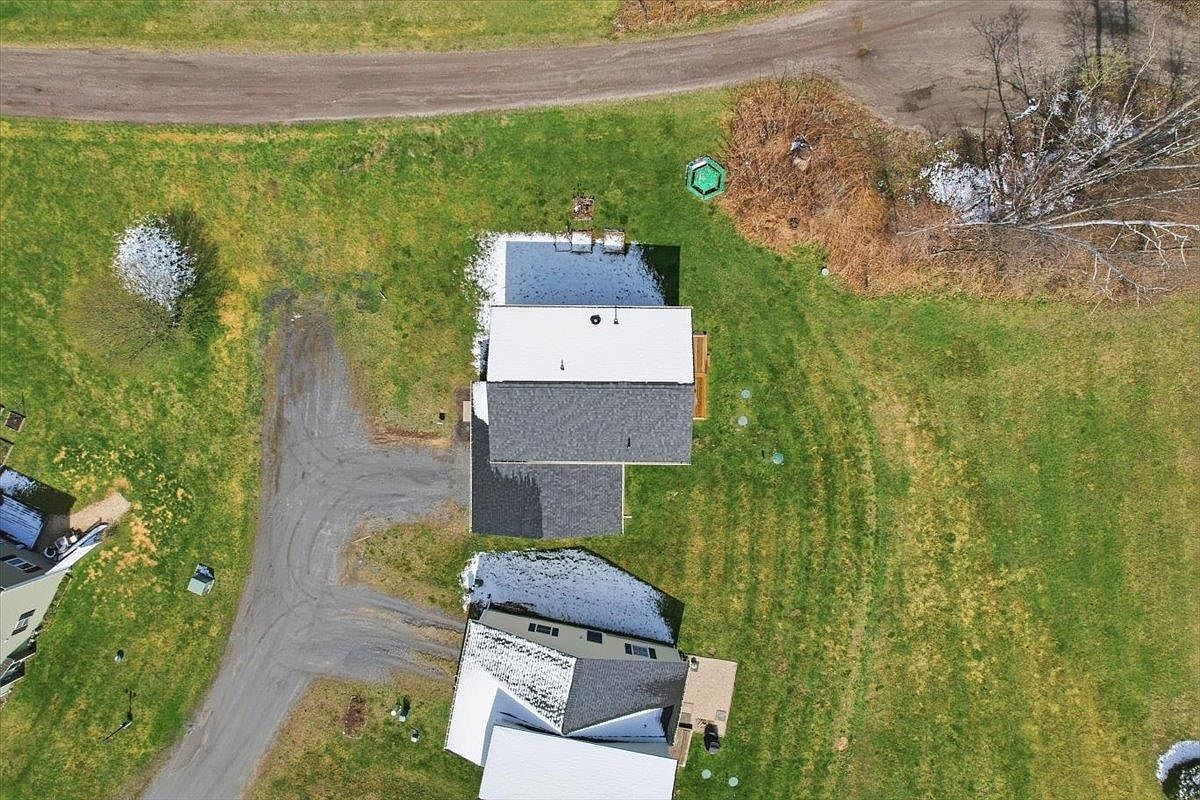 70 Perpetual Ln Richmond, VT 05477 - Thumbnail 5